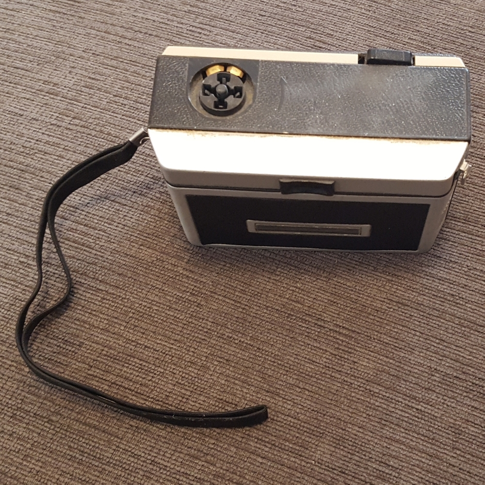 Kodak Instamatic 134 Vintage Camera - Picture 3 of 4